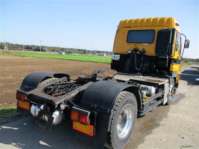 いすゞ ギガ 大型 トラクタ LKG-EXD52AG(37768) 3枚目
