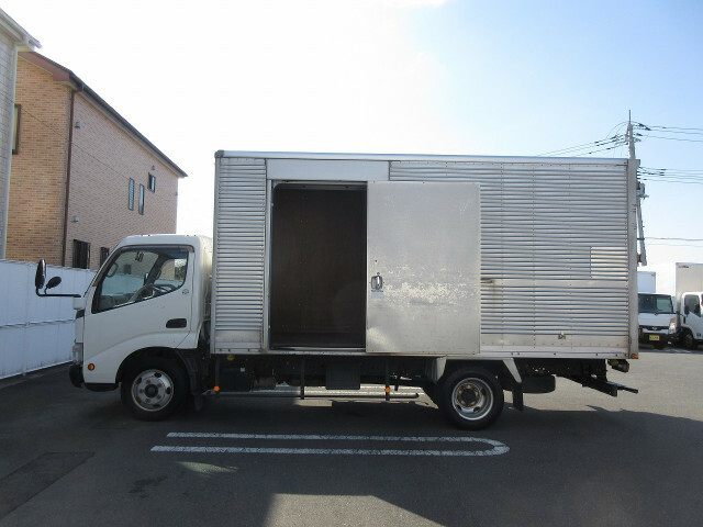 トヨタ ダイナ 小型 バン BDG-XZU348(9224) 17枚目