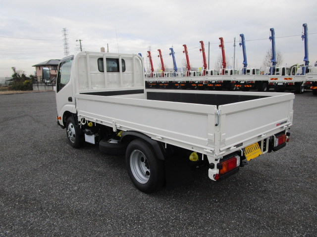 日野 デュトロ 小型 平ボディ 2WG-XZU606M(111645) 3枚目