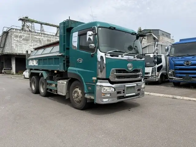 日産自動車 クオン 大型 土砂ダンプ QKG-CW5XL(111280) 3枚目