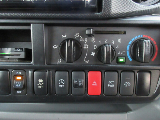 トヨタ ダイナ 小型 バン TKG-XZC605(7686) 41枚目