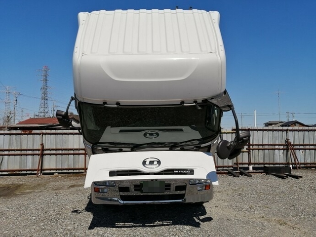 UDトラックス（日産） クオン 大型 トラクタ QKG-GK5XAB(5625) 56枚目