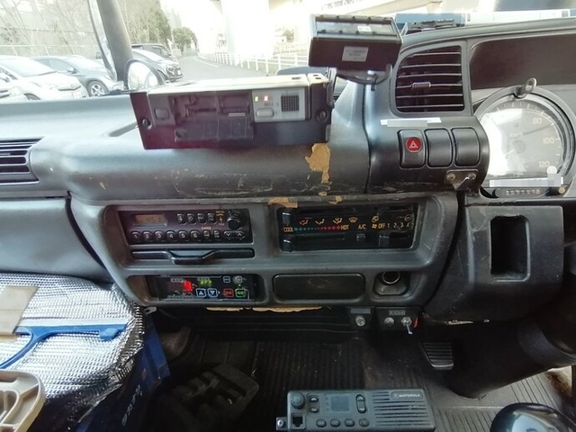いすゞ エルフ 小型 冷蔵冷凍バン KR-NKR81EAV(5668) 18枚目