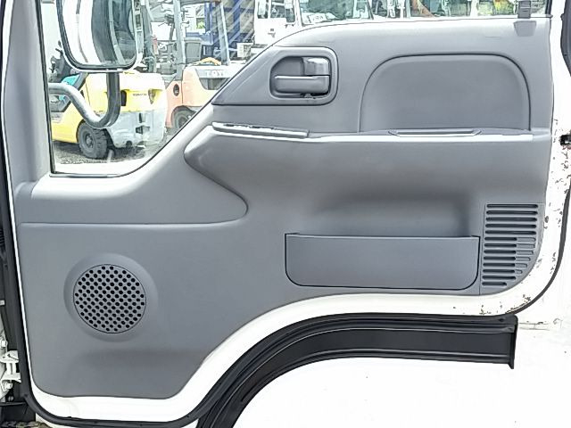 いすゞ エルフ 小型 バン BKG-NHR85AN(11602) 52枚目
