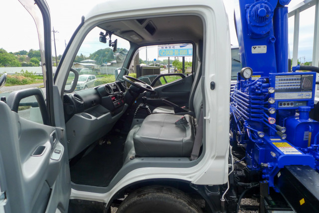 トヨタ ダイナ 小型 平ボディ（クレーン付） TKG-XZU650 車台(109383) 39枚目