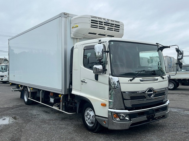 日野 レンジャー 中型 冷蔵冷凍バン 2KG-FD2ABG(110427) 4枚目