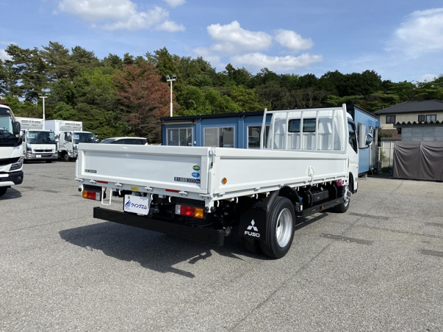 三菱ふそう キャンター 小型 平ボディ 2RG-FEAV0(107398) 7枚目