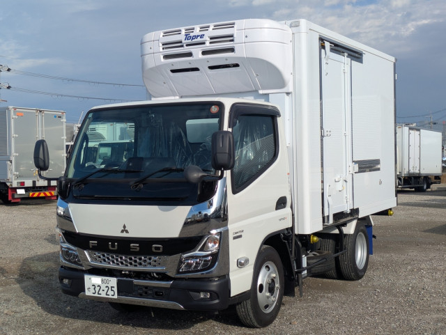 三菱ふそう キャンター 小型 冷蔵冷凍バン 2RG-FBAV0(113802) 1枚目