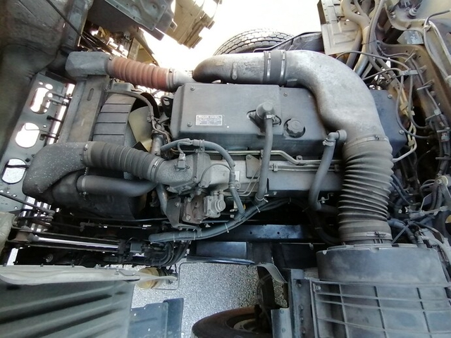 UDトラックス（日産） ビッグサム 大型 ウィング KL-CD48B(4826) 81枚目
