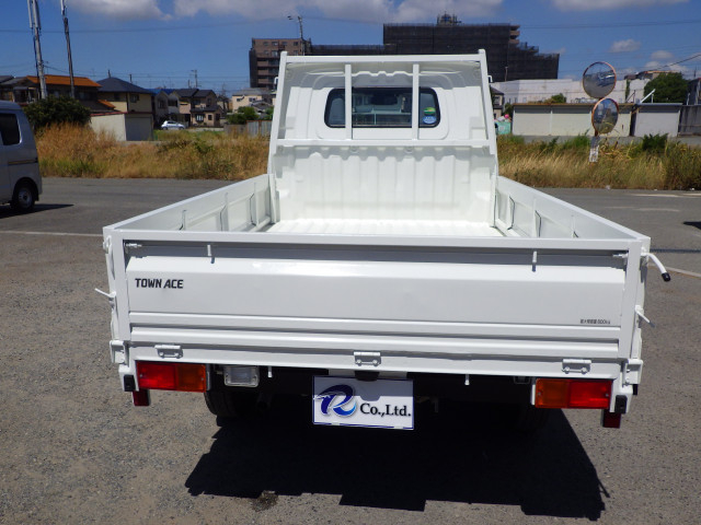 トヨタ タウンエース 小型 平ボディ 5BF-S403U(110882) 5枚目