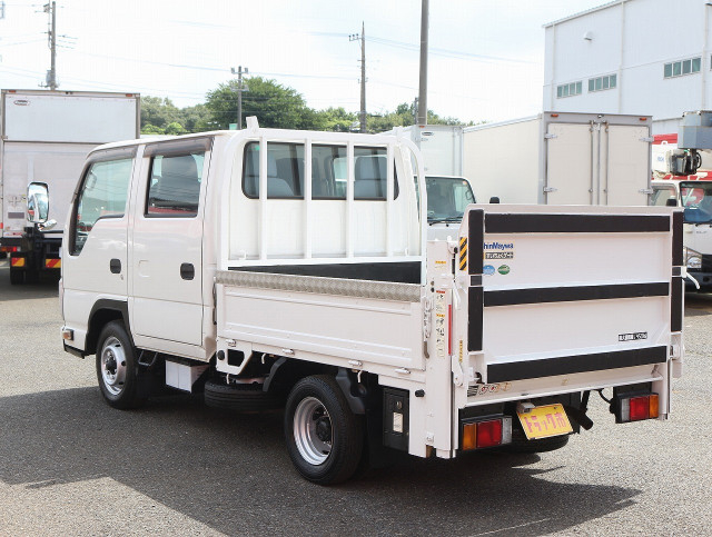 いすゞ エルフ 小型 Wキャブ TRG-NHR85A(109372) 22枚目