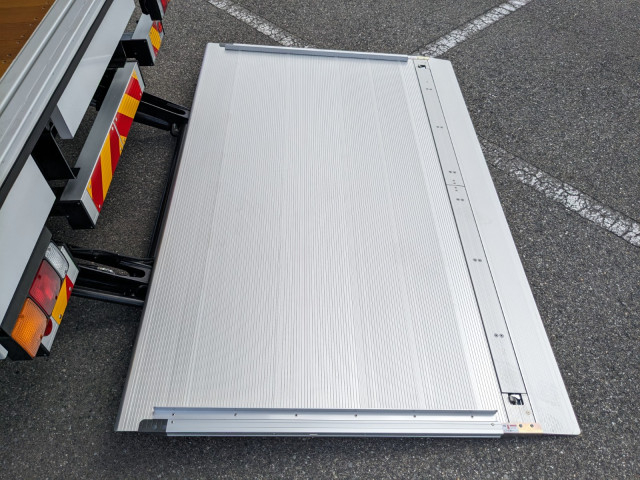 三菱ふそう ファイター 中型 ウィング 2KG-FK65F(108681) 10枚目