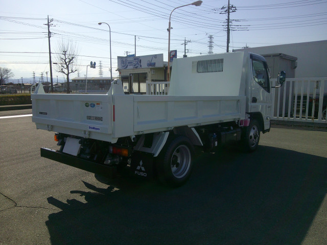 三菱ふそう キャンター 小型 土砂ダンプ 2RG-FBA60(102482) 6枚目