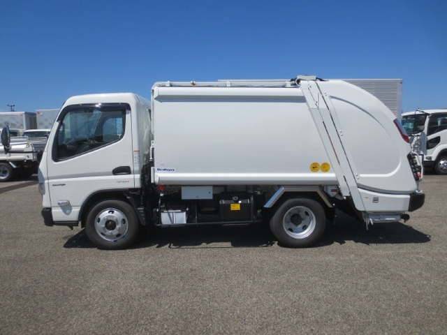 三菱ふそう キャンター 小型 塵芥車（プレス式） 2RG-FEAV0(108915) 9枚目