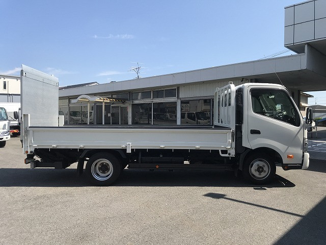 トヨタ トヨエース 小型 平ボディ TKG-XZU775(110272) 8枚目