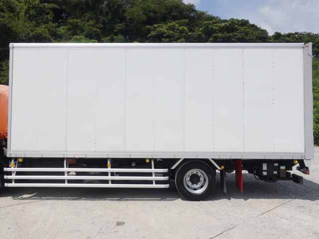 Isuzu forward 6studs large Box body LKG-FTR90T2(110360) 8枚目