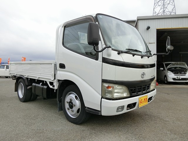 トヨタ トヨエース 小型 平ボディ PB-XZU301(111748) 6枚目