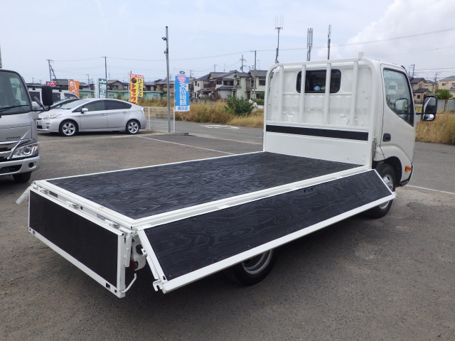 トヨタ トヨエース 小型 平ボディ 2RG-XZC605(110995) 28枚目