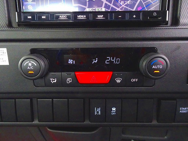 いすゞ エルフ 小型 平ボディ 2RG-NPR88AC(112805) 13枚目