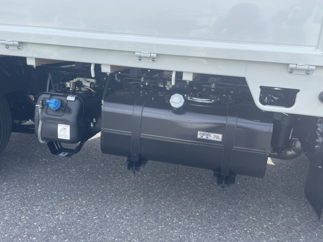 三菱ふそう キャンター 小型 平ボディ 2RG-FBA20(108007) 15枚目