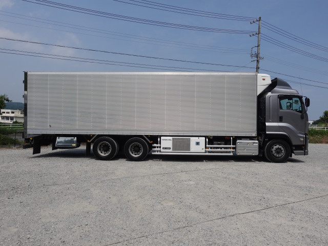 いすゞ ギガ 大型 冷蔵冷凍バン 2PG-CYL77CZ(109442) 6枚目