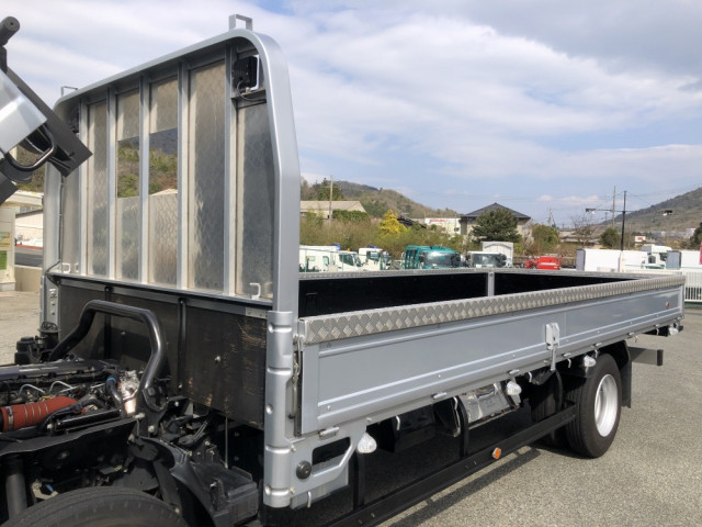 いすゞ エルフ 小型 平ボディ 2RG-NPR88YM(104507) 21枚目