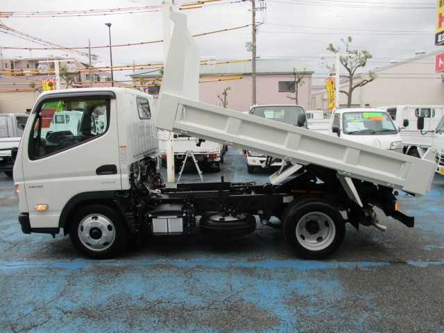 三菱ふそう キャンター 小型 土砂ダンプ 2RG-FBA30(111631) 11枚目