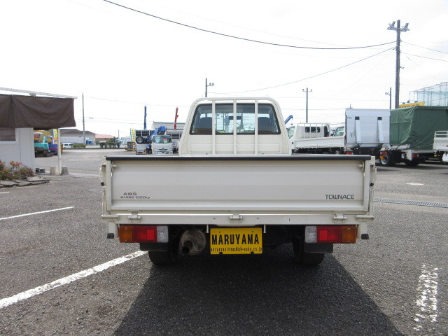 トヨタ タウンエース 小型 平ボディ GK-KM75(109762) 7枚目
