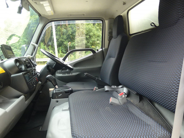 日野 デュトロ 小型 冷蔵冷凍バン 2RG-XZC605M(112300) 32枚目