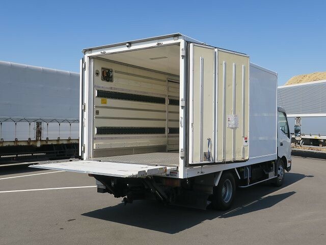 日野 デュトロ 小型 冷蔵冷凍バン TKG-XZU710M(39832) 10枚目
