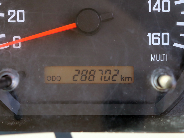 いすゞ フォワード 増トン 平ボディ（クレーン付） LPG-FTR90(83708) 6枚目
