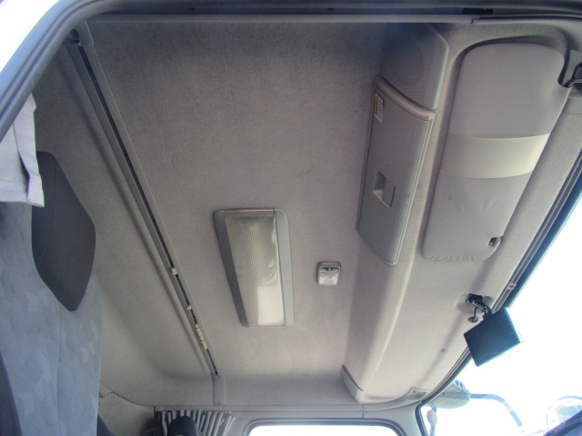 UDトラックス（日産） コンドル 中型 冷蔵冷凍バン TKG-MK38L(7337) 31枚目