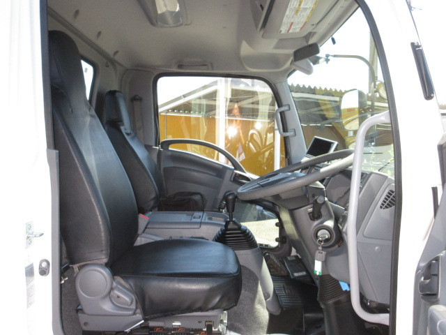 Isuzu forward Middle Translation missing: en.item.body_keijou_enum.body_keijou_carrier_other 2PG-FRR90S2(109766) 16枚目