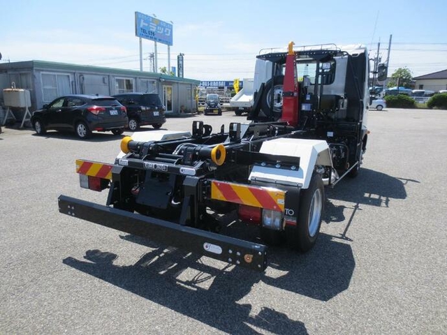 日野 レンジャー 中型 コンテナ専用車 2KG-FC2ABA(10185) 2枚目
