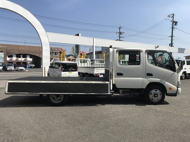 トヨタ ダイナ 小型 Wキャブ 2RG-XZU655(103391) 15枚目