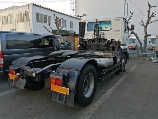 UDトラックス（日産） ビッグサム 大型 トラクタ KL-CK482EAT(5465) 6枚目