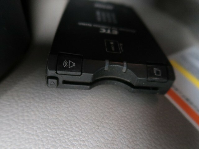 UDトラックス（日産） クオン 大型 ウィング QKG-CD5ZA(38807) 23枚目