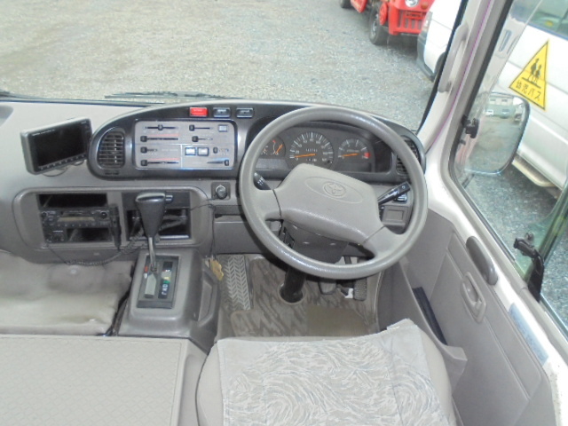 トヨタ コースター 中型 バス KK-HZB40(9724) 19枚目
