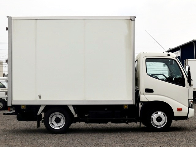 トヨタ ダイナ 小型 バン TPG-XZU605(109971) 8枚目