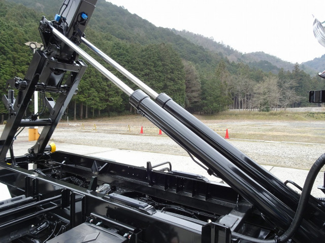 三菱ふそう ファイター 中型 コンテナ専用車 2KG-FK72F(106613) 13枚目