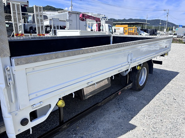 いすゞ エルフ 小型 平ボディ TRG-NNR85AR(110244) 17枚目
