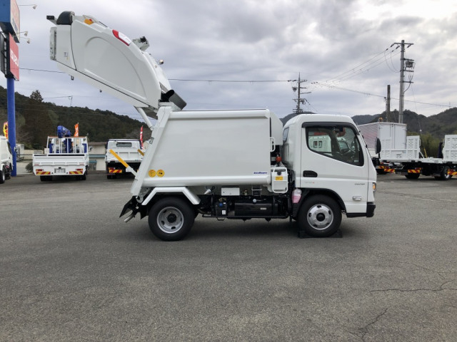 三菱ふそう キャンター 小型 塵芥車（プレス式） 2RG-FEAV0(105989) 7枚目