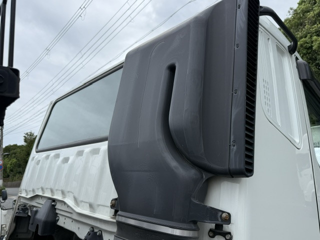 三菱ふそう スーパーグレート 大型 コンテナ専用車 2KG-FV70HZ(111753) 11枚目