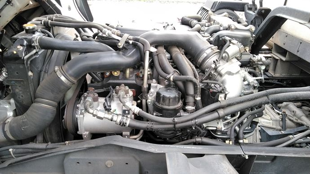 いすゞ エルフ 中型 冷蔵冷凍バン TKG-FRR90T2(3768) 25枚目