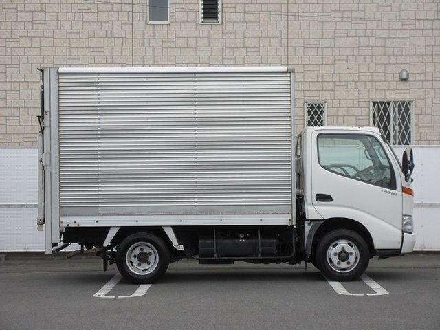 トヨタ ダイナ 小型 バン KK-XZU306(3541) 5枚目