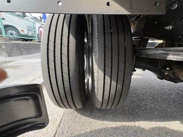 三菱ふそう キャンター 小型 平ボディ（クレーン付） 2RG-FEAV0(100939) 44枚目