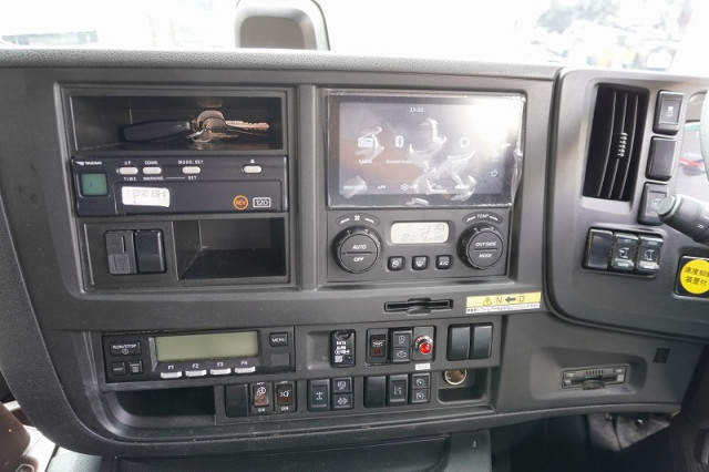 いすゞ ギガ 大型 冷蔵冷凍バン 2PG-CYJ77D(111340) 36枚目