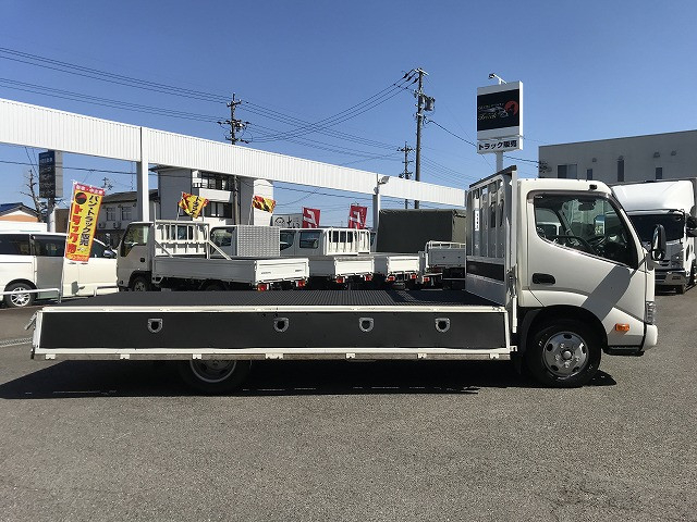 トヨタ ダイナ 小型 Wキャブ 2RG-XZU650(102192) 15枚目