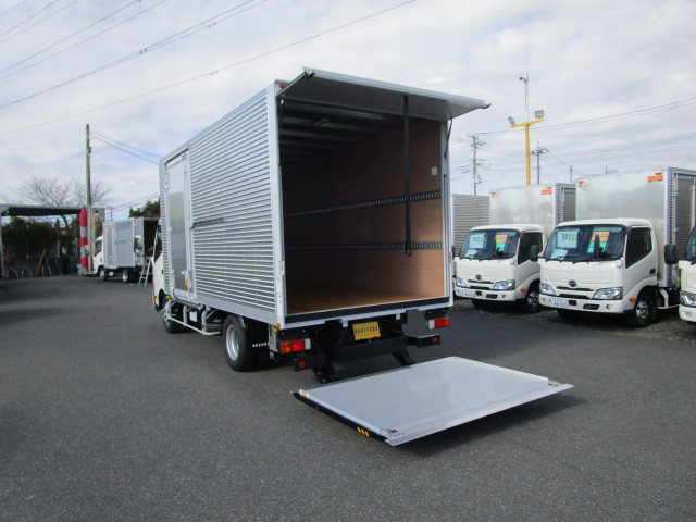 日野 デュトロ 小型 バン 2WG-XZU713N(111501) 11枚目