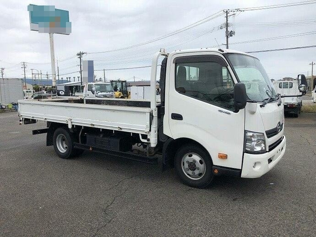 日野 デュトロ 小型 平ボディ TKG-XZU775M(9456) 2枚目